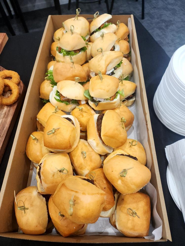 MINI SLIDERS PLATTER